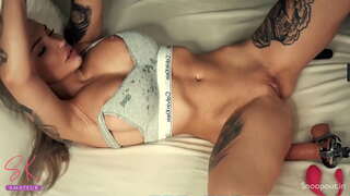 סעקסי רוסיש מיידל שפּריצן אויף וועבקאַם