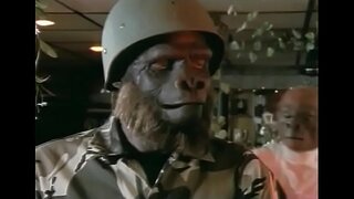 La Playmate de la Simioj