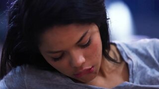 Ir-raġel jagħmel ħelu imħabba li l-mara tiegħu wara l-ħinijiet tal-uffiċċju