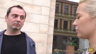 ЛОВ НА 4K. Красавеца уморен от любовника си и решава да правят секс с непознат